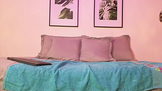 afrodita aares online show from 18, 2, 2026