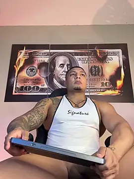 chrizmacgregor online show from 8, 11, 2025