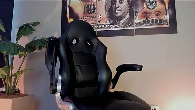 chrizmacgregor online show from 7, 3, 2026