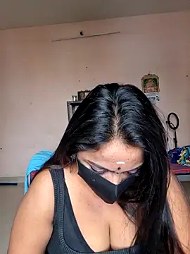 queendivya online show from 6, 6, 2026