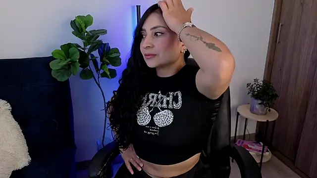 amyross s1 online show from 25, 4, 2026