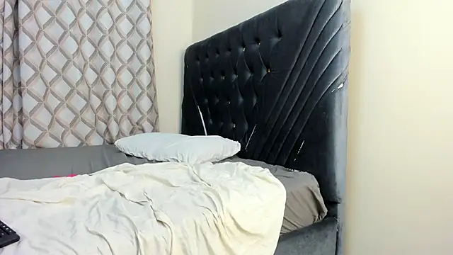 Pretty Ebony Doll online show from 26, 4, 2026