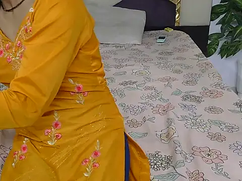 Lovelyy-couple online show from 15, 11, 2025