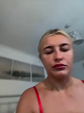 Snapshot of BabyBluexox chatting on 9, 1, 2026 BabyBluexox online show from 9, 1, 2026