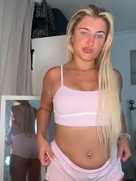 BabyBluexox online show from 4, 6, 2026