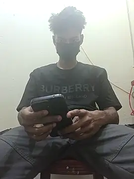 crish09 online show from 17, 5, 2026