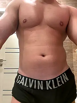 Snapshot of Magic-love1 chatting on 14, 11, 2025 Magic-love1 online show from 14, 11, 2025