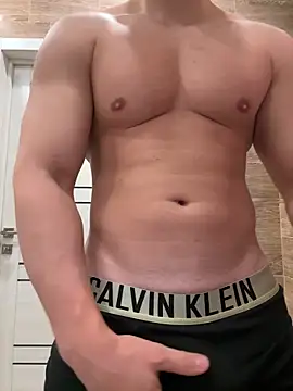 Snapshot of Magic-love1 chatting on 4, 12, 2025 Magic-love1 online show from 4, 12, 2025