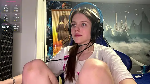 Elira Breeze online show from 17, 2, 2026