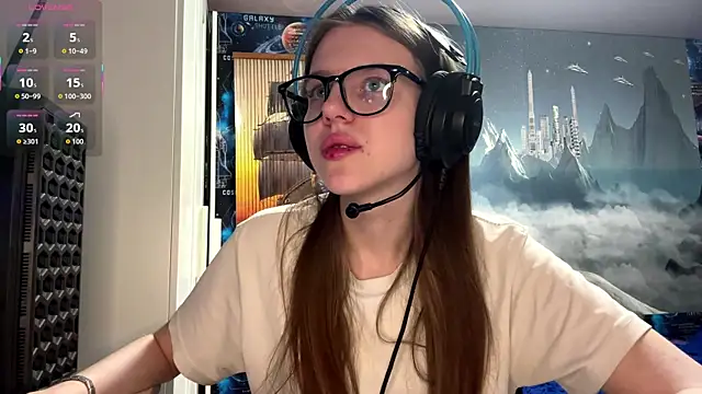 Elira Breeze online show from 29, 4, 2026