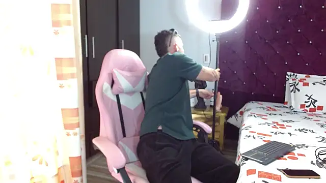 Snapshot of BooyHott_ chatting on 10, 11, 2025 BooyHott online show from 10, 11, 2025