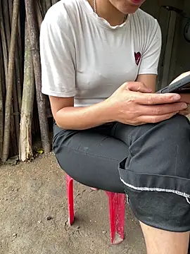 phuongxinhxan online show from 27, 4, 2026