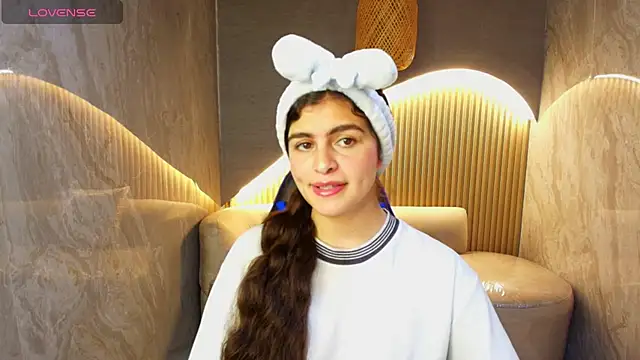 Snapshot of dany_r_ chatting on 21, 10, 2025 dany r online show from 21, 10, 2025