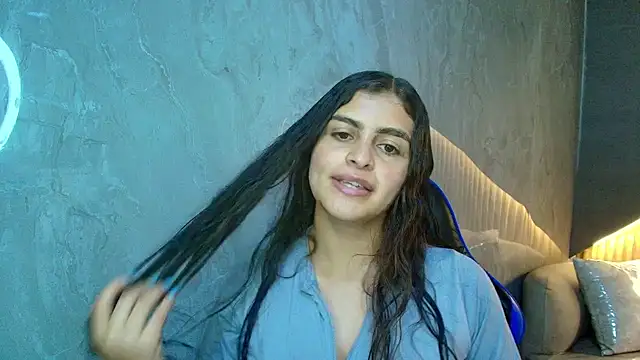 Snapshot of dany_r_ chatting on 15, 11, 2025 dany r online show from 15, 11, 2025