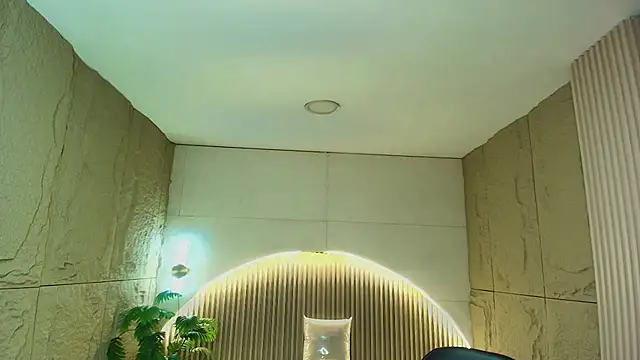 Snapshot of dany_r_ chatting on 26, 11, 2025 dany r online show from 26, 11, 2025