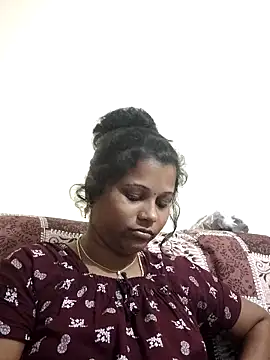 Snapshot of sweetqueen143 chatting on 5, 12, 2025 sweetqueen143 online show from 5, 12, 2025