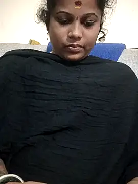 Snapshot of sweetqueen143 chatting on 10, 1, 2026 sweetqueen143 online show from 10, 1, 2026