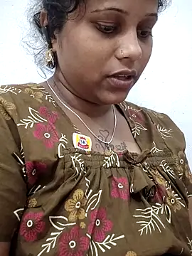 Snapshot of sweetqueen143 chatting on 6, 2, 2026 sweetqueen143 online show from 6, 2, 2026