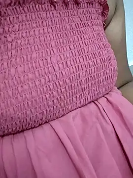 Snapshot of sweetqueen143 chatting on 9, 2, 2026 sweetqueen143 online show from 9, 2, 2026