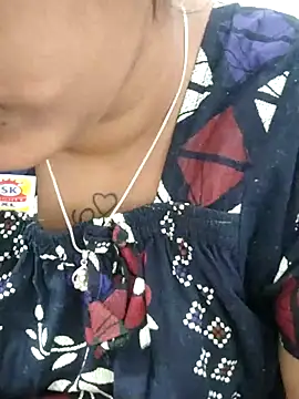 Snapshot of sweetqueen143 chatting on 12, 2, 2026 sweetqueen143 online show from 12, 2, 2026