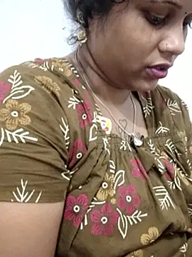 Snapshot of sweetqueen143 chatting on 23, 2, 2026 sweetqueen143 online show from 23, 2, 2026