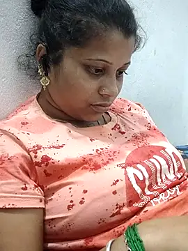 Snapshot of sweetqueen143 chatting on 11, 3, 2026 sweetqueen143 online show from 11, 3, 2026