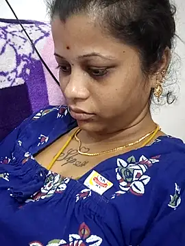 sweetqueen143 online show from 24, 4, 2026