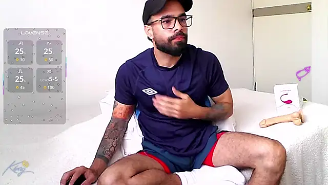 Snapshot of htrebor87 chatting on 2, 2, 2026 htrebor87 online show from 2, 2, 2026