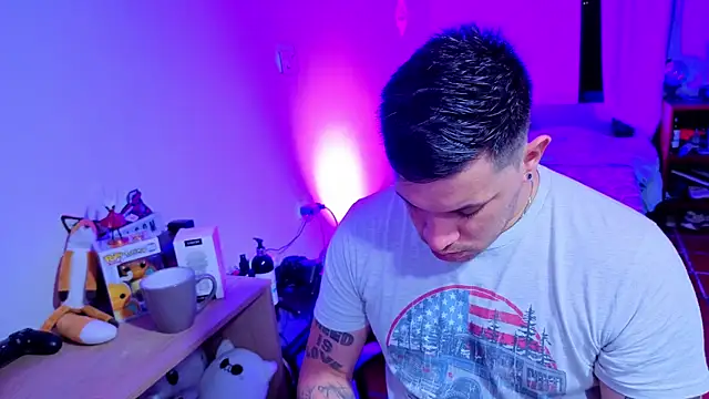 Snapshot of ryden_01 chatting on 28, 9, 2025 ryden 01 online show from 28, 9, 2025