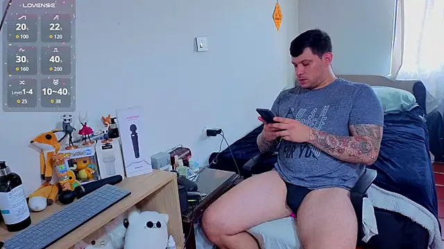 Snapshot of ryden_01 chatting on 29, 10, 2025 ryden 01 online show from 29, 10, 2025