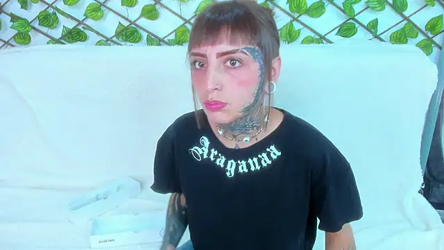 Gyal 8  online show from 20, 9, 2025