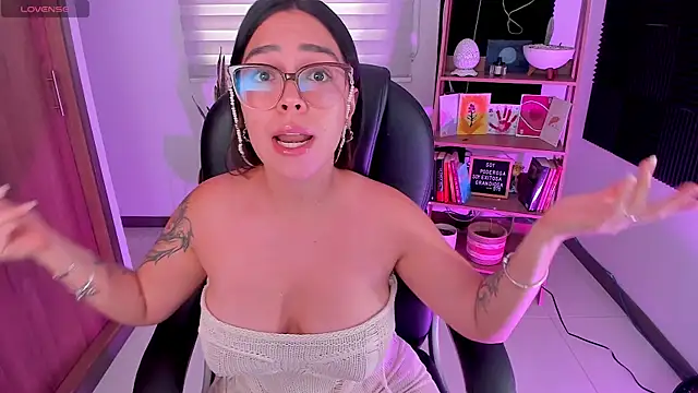 TaniaVelvet online show from 22, 4, 2026