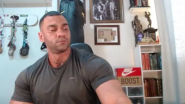 henryhadesflirt online show from 21, 12, 2025