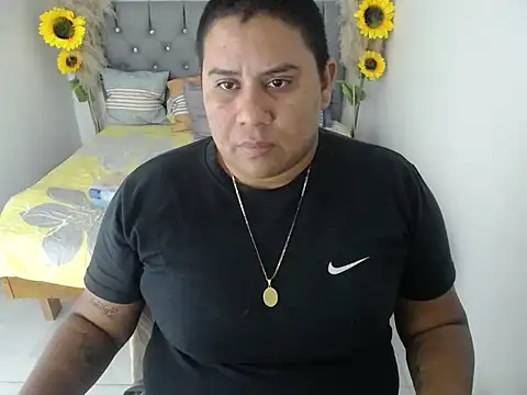 hotlesby valery online show from 3, 3, 2026