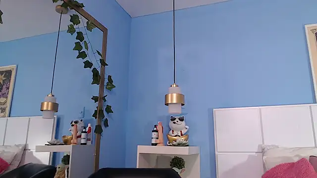 Snapshot of PenelopeBond chatting on 20, 10, 2025 PenelopeBond online show from 20, 10, 2025