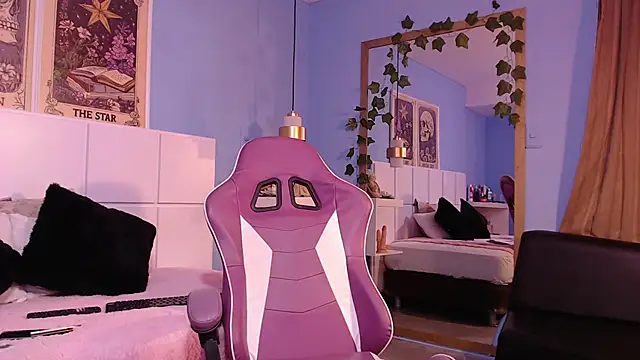 Snapshot of PenelopeBond chatting on 28, 11, 2025 PenelopeBond online show from 28, 11, 2025