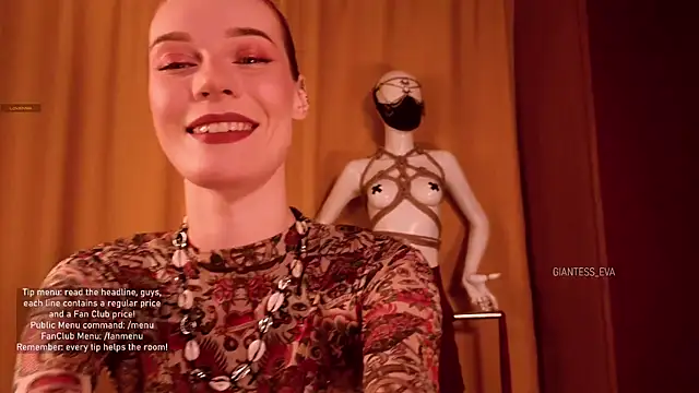 Snapshot of Giantess_Eva chatting on 22, 10, 2025 Giantess Eva online show from 22, 10, 2025