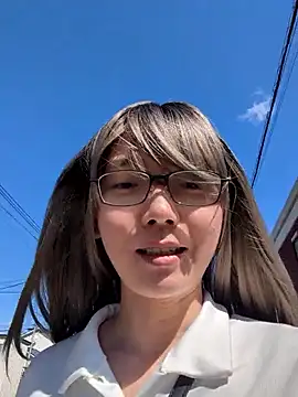 takusaki223 online show from 14, 4, 2026