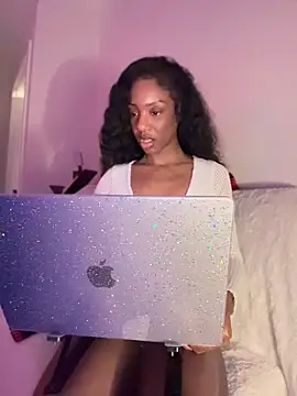 LoveDreaux online show from 28, 4, 2026