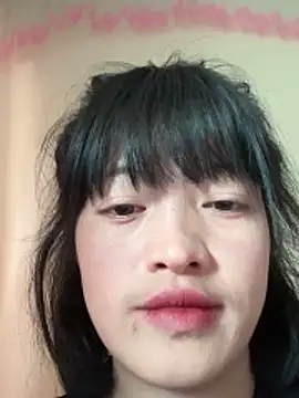 Snapshot of Tramy_xx chatting on 2, 12, 2025 Tramy xx online show from 2, 12, 2025