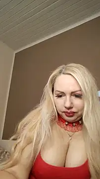 Snapshot of MarinaMargo chatting on 23, 11, 2025 MarinaMargo online show from 23, 11, 2025