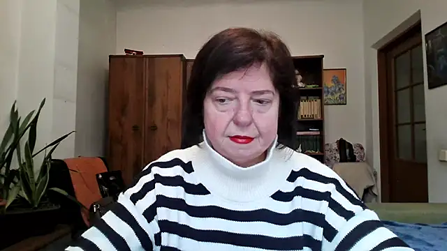 Violet Pulse online show from 5, 2, 2026