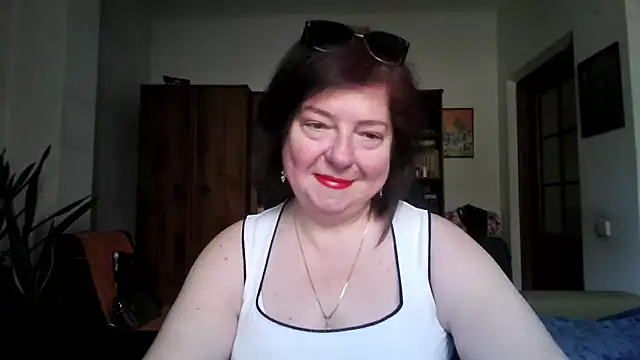 Violet Pulse online show from 28, 4, 2026
