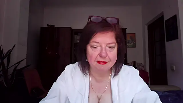 Snapshot of Violet_Pulse chatting on 22, 6, 2026 Violet Pulse online show from 22, 6, 2026