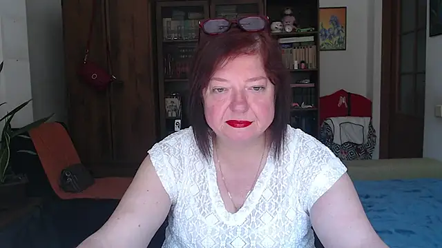 Snapshot of Violet_Pulse chatting on 29, 6, 2026 Violet Pulse online show from 29, 6, 2026