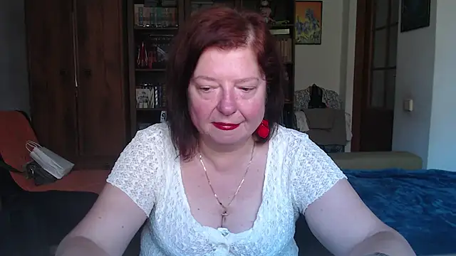 Snapshot of Violet_Pulse chatting on 5, 8, 2026 Violet Pulse online show from 5, 8, 2026