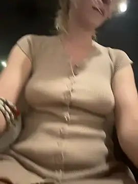 RonnieKiss online show from 21, 2, 2026