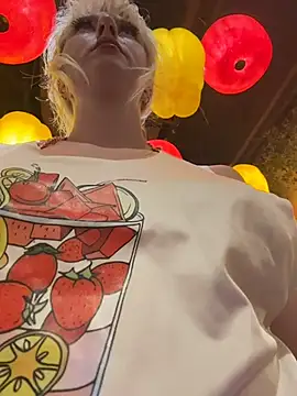 RonnieKiss online show from 1, 3, 2026