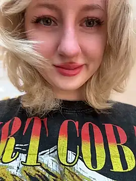 RonnieKiss online show from 26, 4, 2026