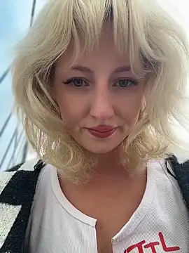 RonnieKiss online show from 27, 4, 2026